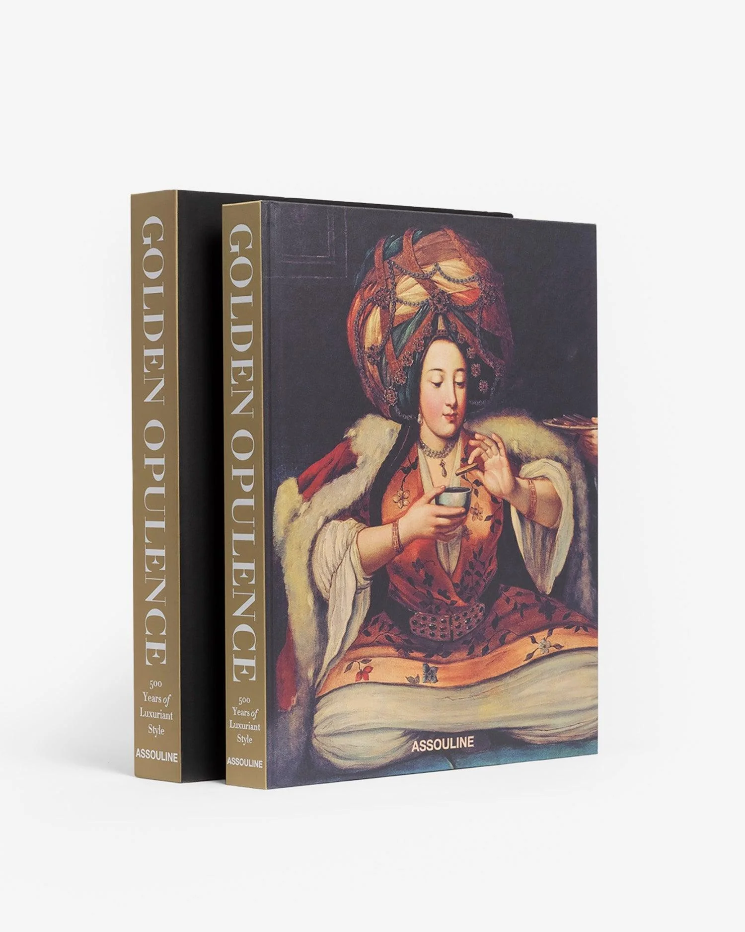 Golden Opulence: 500 Years of Luxuriant Style - Image 3